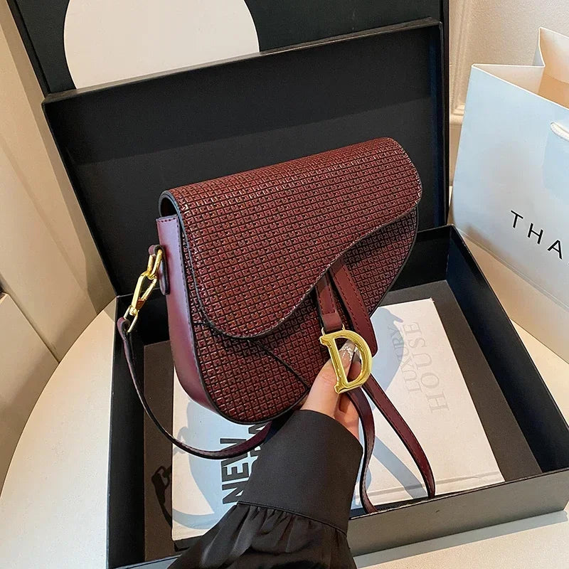 Luxury Popular Shoulder Bag Designer Tote Purse Ladies Elegant Chain Strap Crossbody Bag Suitable for Daily Use